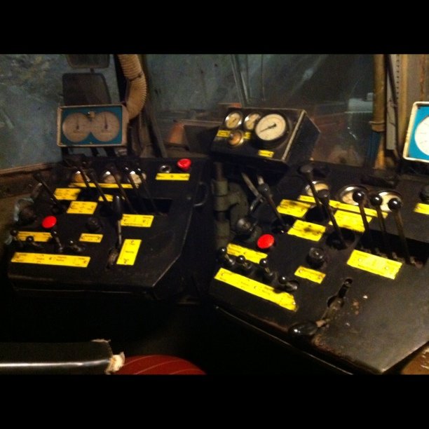The driving console for the arms