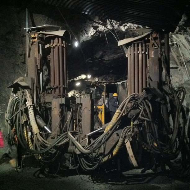 Mining machine