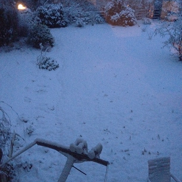 A small layer of snow.