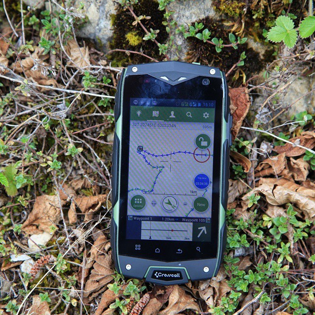Un odyssey+ au Creux de van @crosscallmobile . il marche bien comme gps.