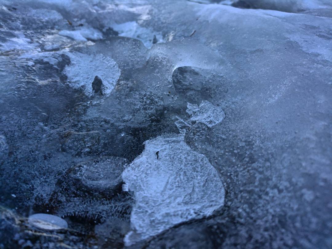 That little ice arch is nice. Hard to capture though.