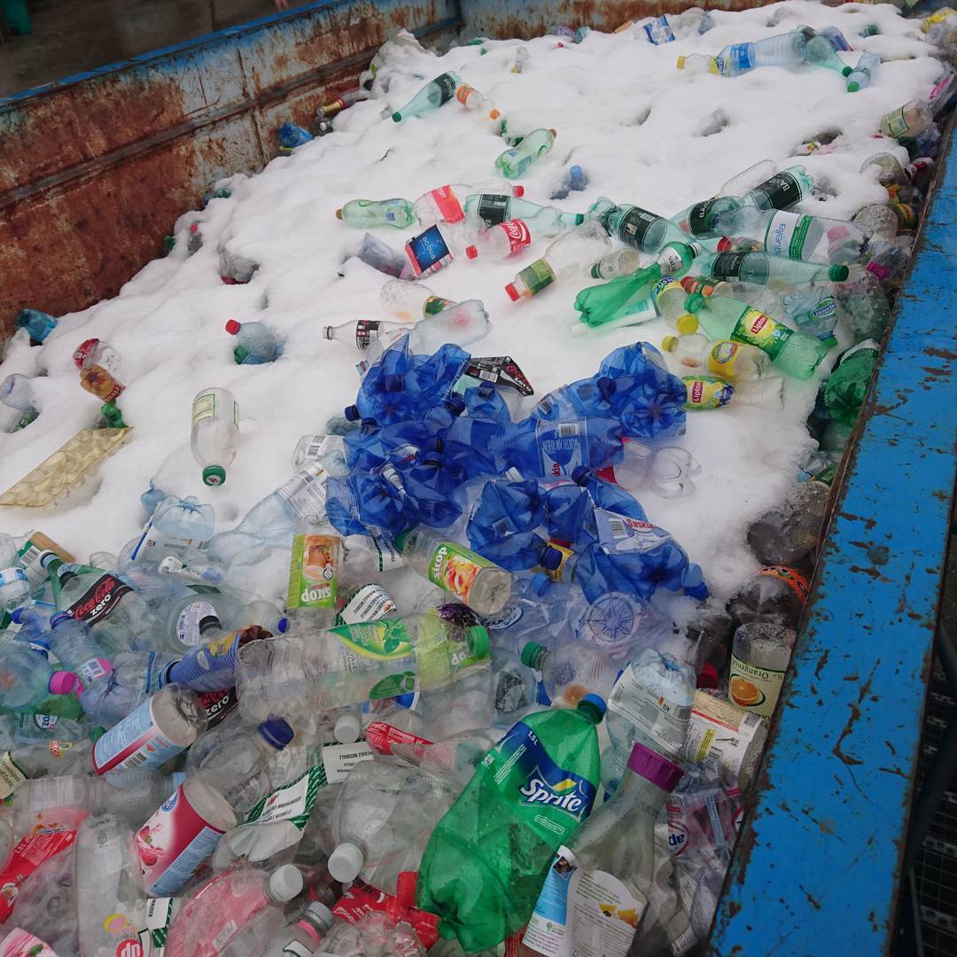 This is Switzerland :-). Just because it's snowing does not mean we should not recycle pet bottles.