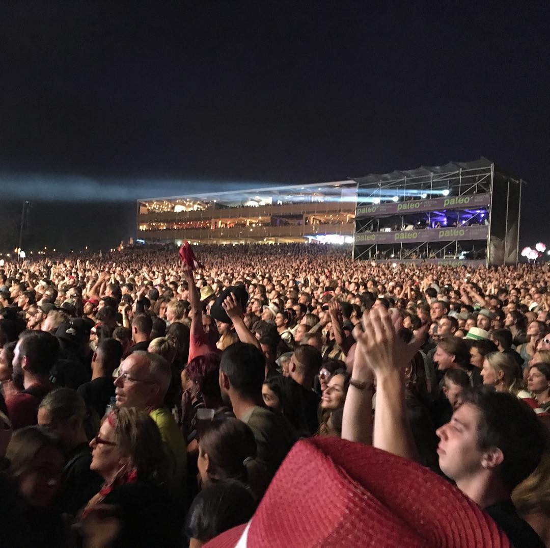 La foule a Manu.
