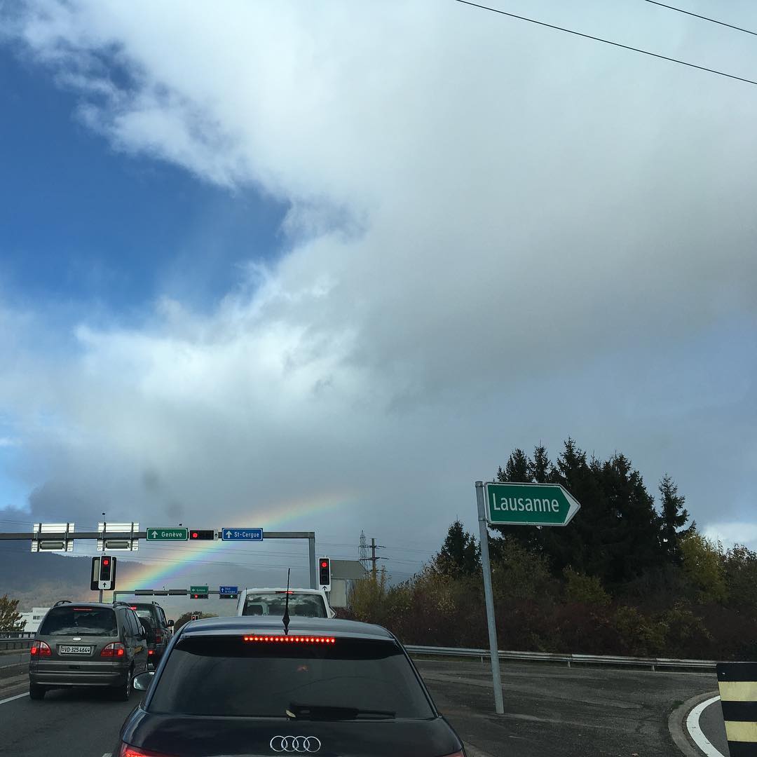 The rainbow is towards Lausanne. ;-)