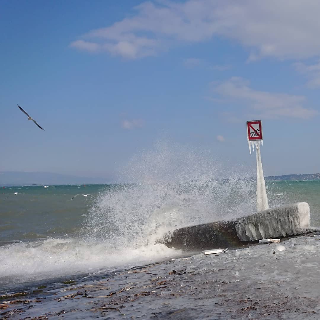 Out of splashing range.