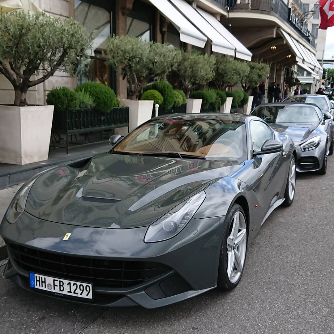 Fantastic cars for driving from traffic light to traffic light ;	-)