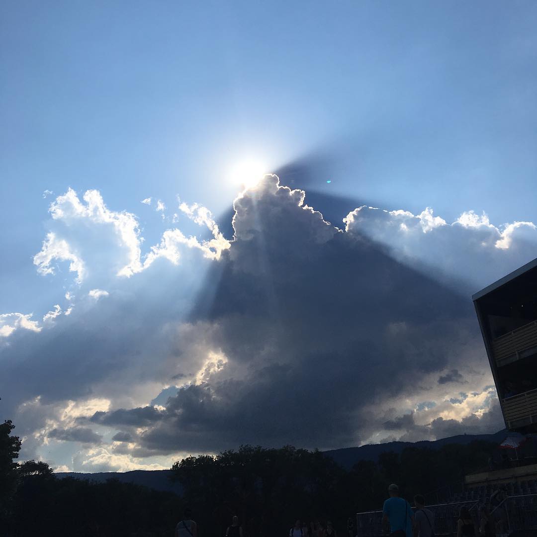 The sun is gone, hidden by a cloud.