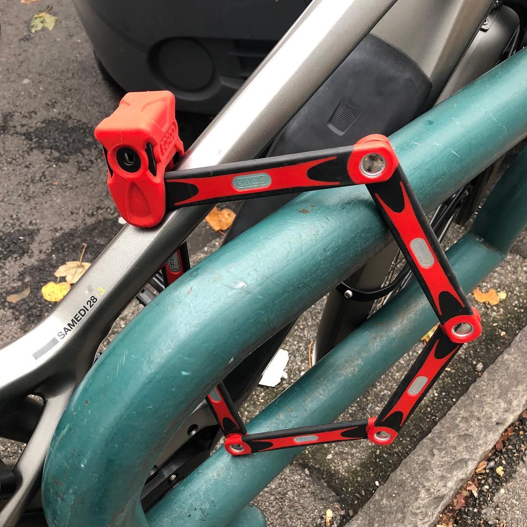 Almost every bike in Geneva is locked with this style of lock.