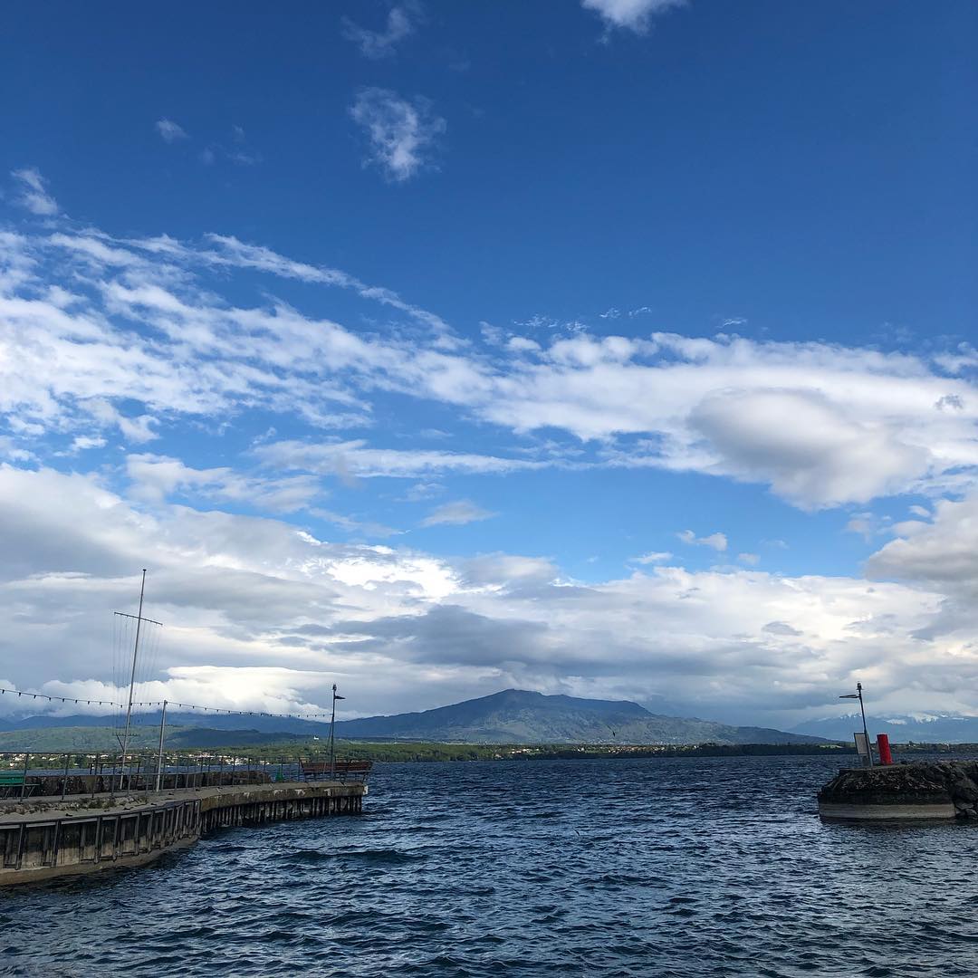 Yet another lakescape photo.