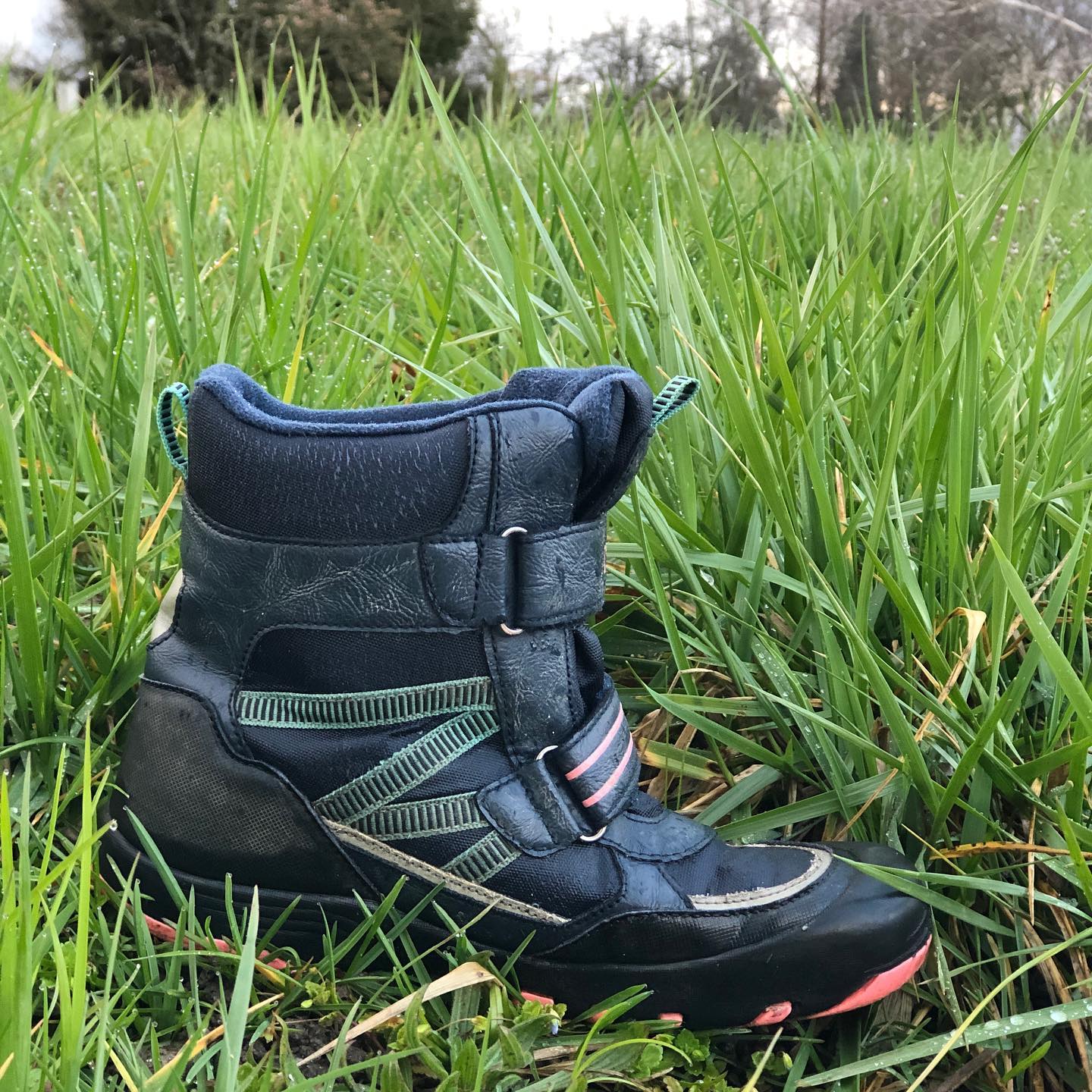 Silly question. Why? Why do people throw shoes out of car windows?