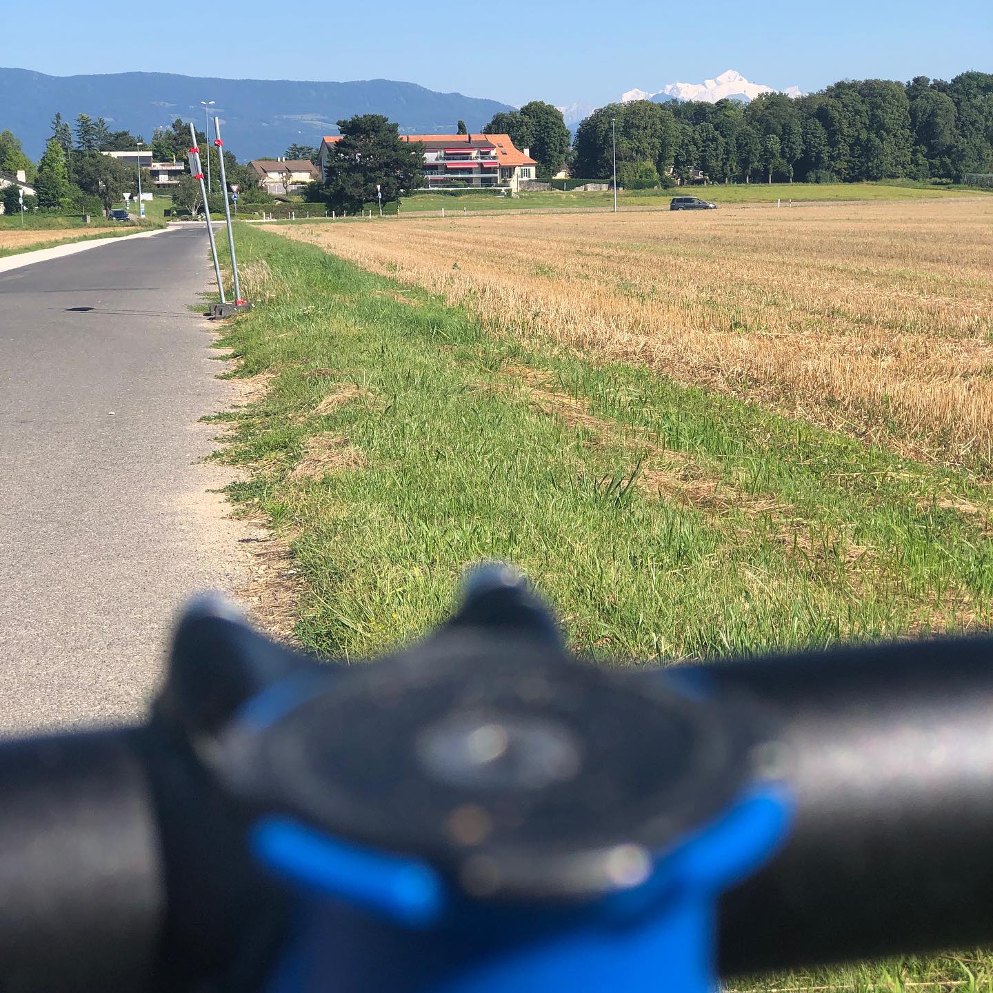 @quadlockcycle and the Mt Blanc.